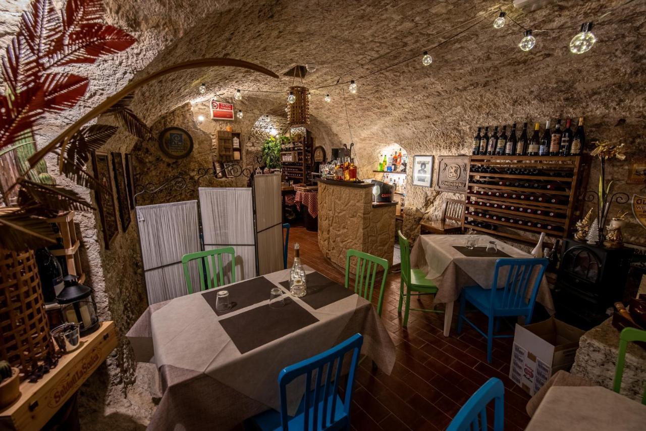 Locanda Cantina Di Bacco 산마리노 외부 사진