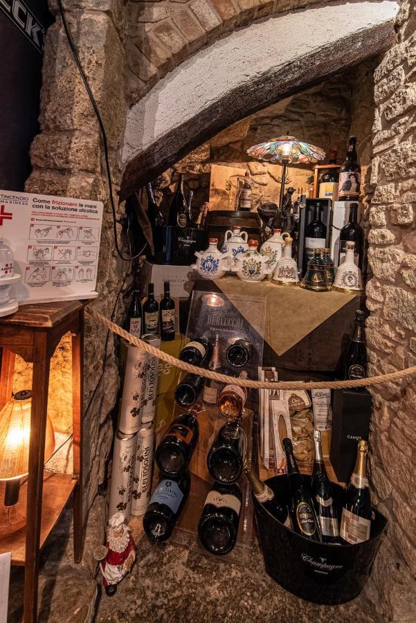 Locanda Cantina Di Bacco 산마리노 외부 사진