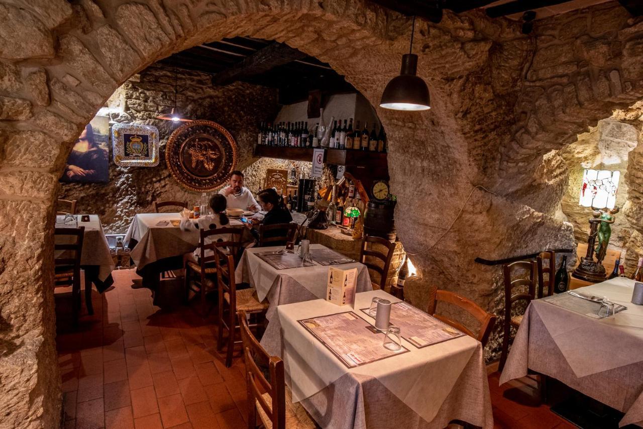 Locanda Cantina Di Bacco 산마리노 외부 사진