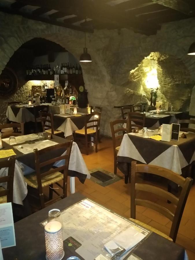 Locanda Cantina Di Bacco 산마리노 외부 사진
