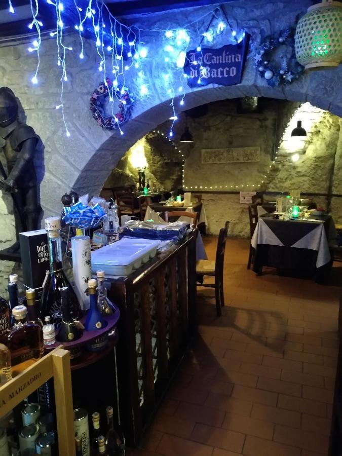 Locanda Cantina Di Bacco 산마리노 외부 사진