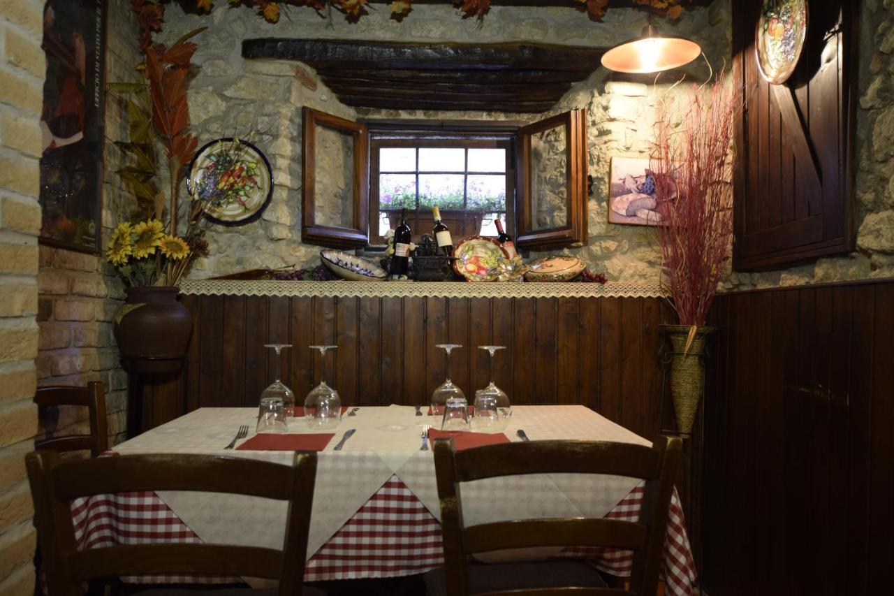 Locanda Cantina Di Bacco 산마리노 외부 사진