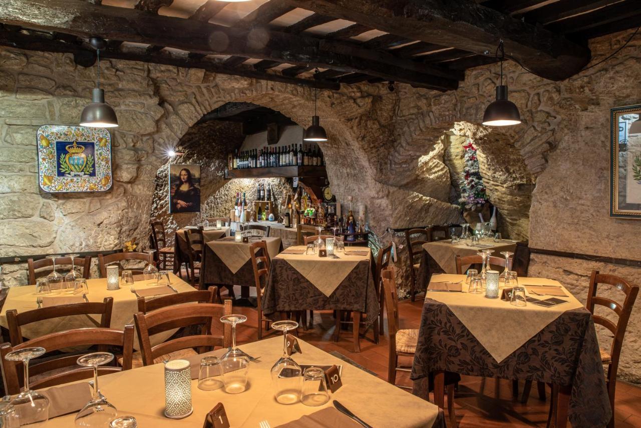 Locanda Cantina Di Bacco 산마리노 외부 사진